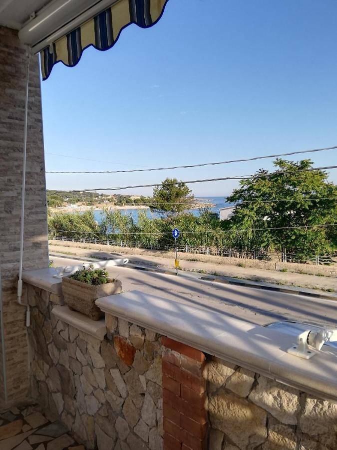 Casa vacanza per 5 persone, con Balcone e Terrazza a Marina di Pulsano