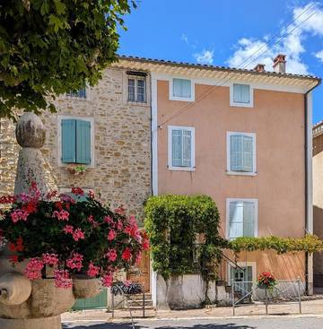 Gîte pour 5 personnes, avec balcon à Cruis