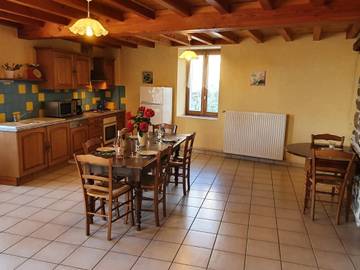 Cottage voor 11 Personen in Saint-Paul-de-Vézelin, Roanne en omgeving, Afbeelding 2