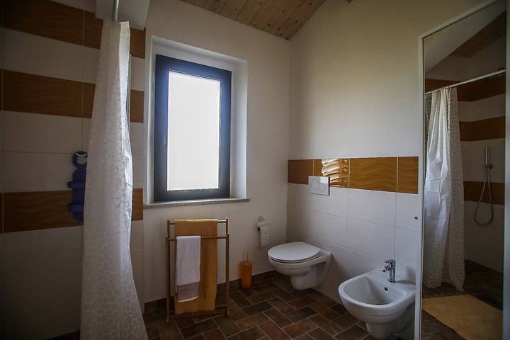 Ferienhaus für 6 Personen, mit Ausblick und Garten in Italien - 4