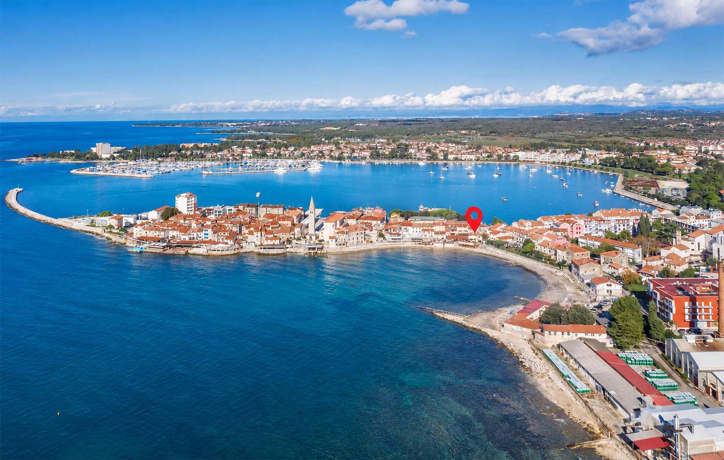 Ganze Ferienwohnung, Charmantes Apartment mit Meerblick und Terrasse, 500 m vom Strand entfernt in Umag, Umag und Umgebung