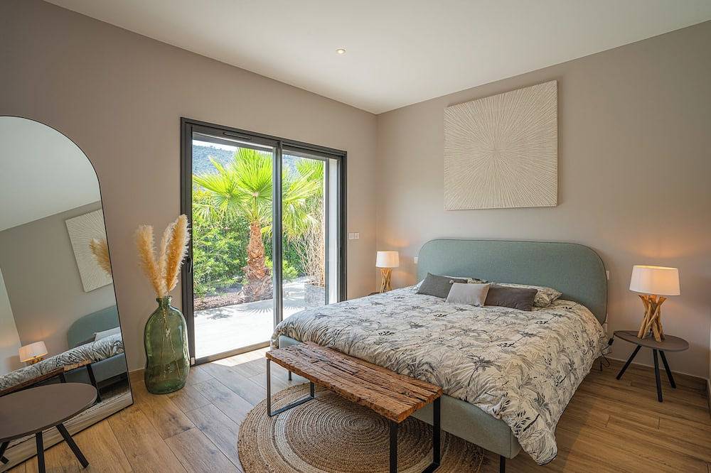 Villa - Noon Ayel with swimming pool in Solliès-Toucas, Toulon region