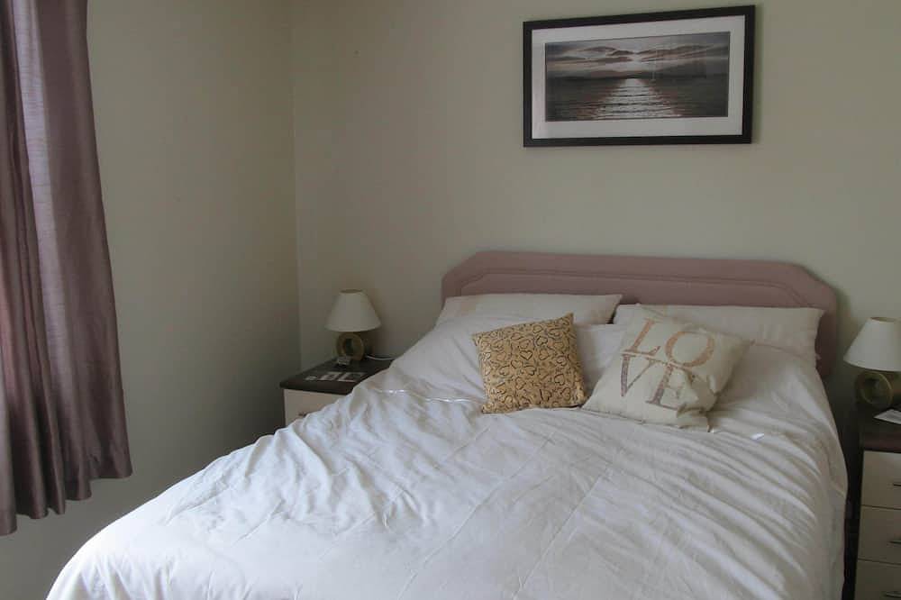 Chloe Cottage - Family friendly fishermans cottage close to the beach and harbou in Whitstable, Kent