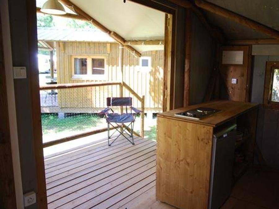 Camping La Forêt - Bungalow de lona 2 personas - Canadiense sin instalaciones sanitarias in Lourdes (Altos Pirineos), Altos Pirineos