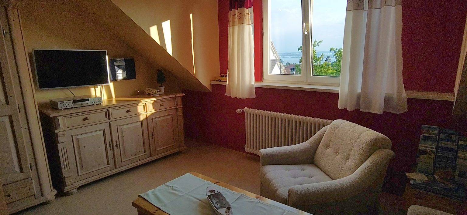 Ganze Ferienwohnung, Nichtraucher-Ferienwohnung Thomas - Ferienwohnung, 103 qm, mit Balkon, 2 Schlafzimmer, max. 4 Personen in Daisendorf, Region Bodensee-Oberschwaben