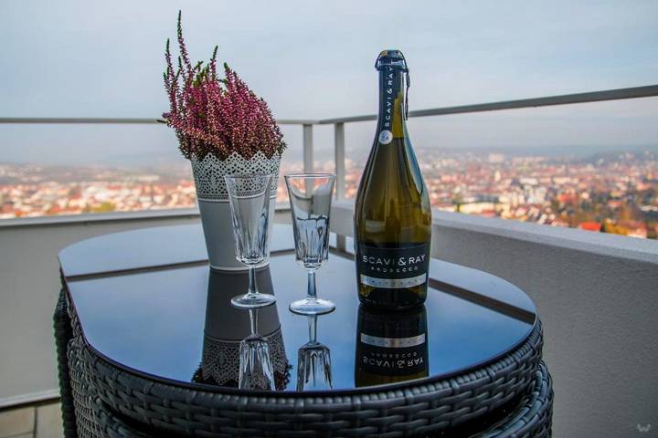 Ferienwohnung für 7 Personen, mit Balkon und Terrasse sowie Ausblick in Ansbach - 2