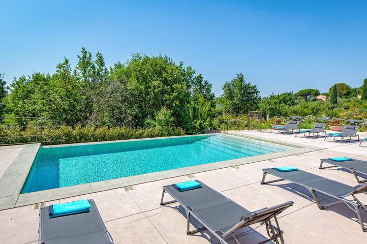 Location de vacances pour 10 personnes, avec jardin, adapté aux familles à Saint-Cézaire-sur-Siagne - 3