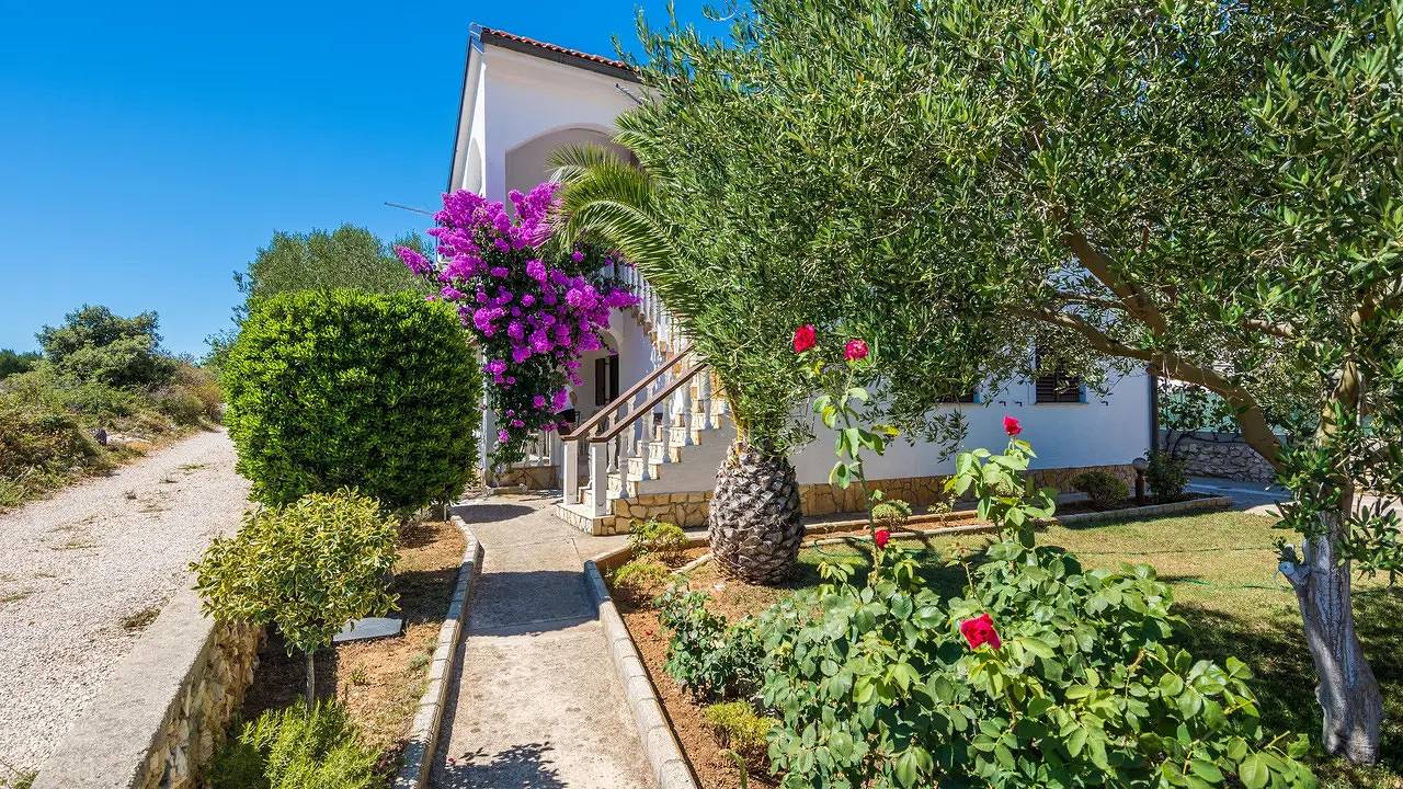 Appartamento vacanze a Vir a partire da 122€ a notte