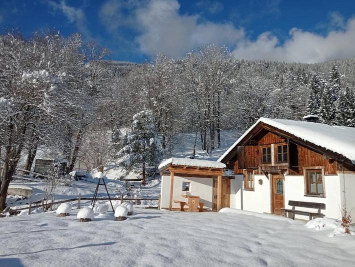 Ferienhaus für 4 Personen, mit Balkon und Terrasse sowie Garten in Stans