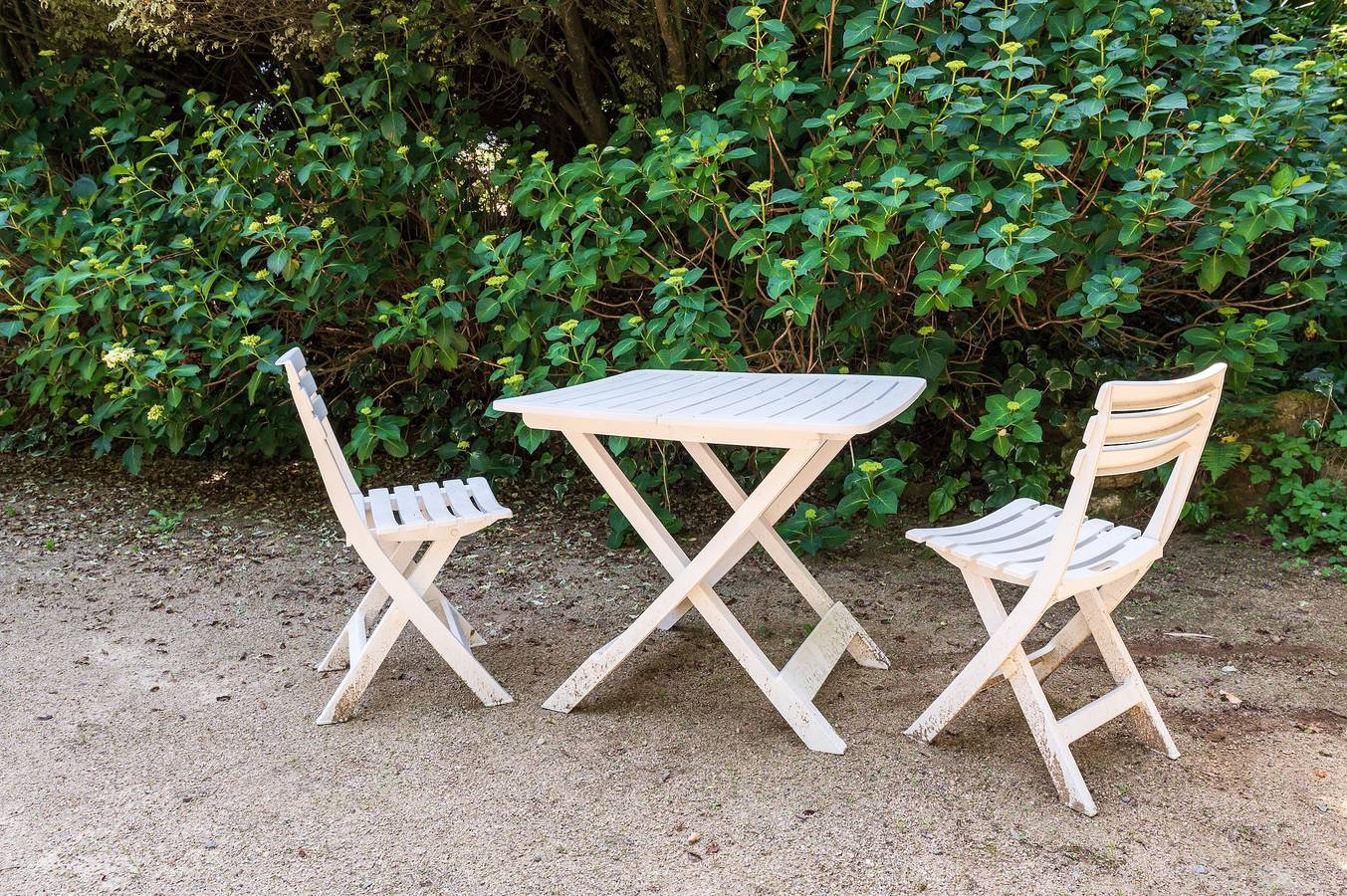 Cottage „Le Nid de Tristan et Iseut“ mit privater Terrasse, Garten und Wlan in Plumelin, Pontivy und Umgebung