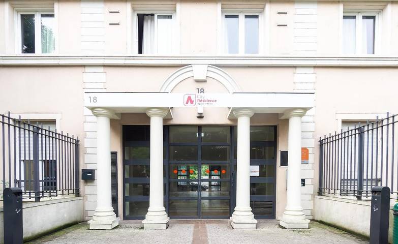 Location de vacances pour 6 personnes, avec terrasse, animaux acceptés à Saint-Maurice - 2