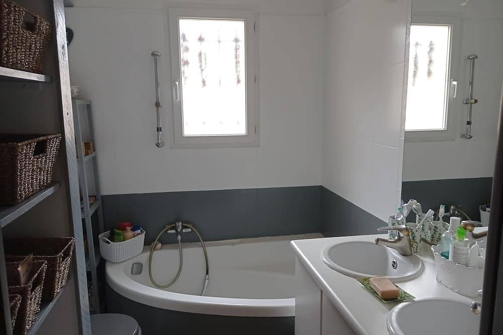 Promo de 30% Villa avec piscine 100 m des plages Semaine du 5 au 12 juillet 2025 in Sausset-les-Pins, Côte méditerranéenne (France)
