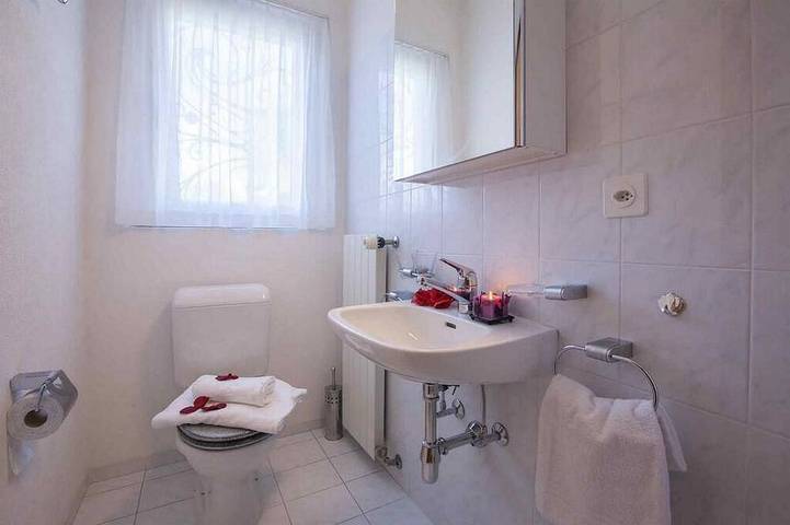 Villa für 8 Personen, mit Garten im Tessin - 2