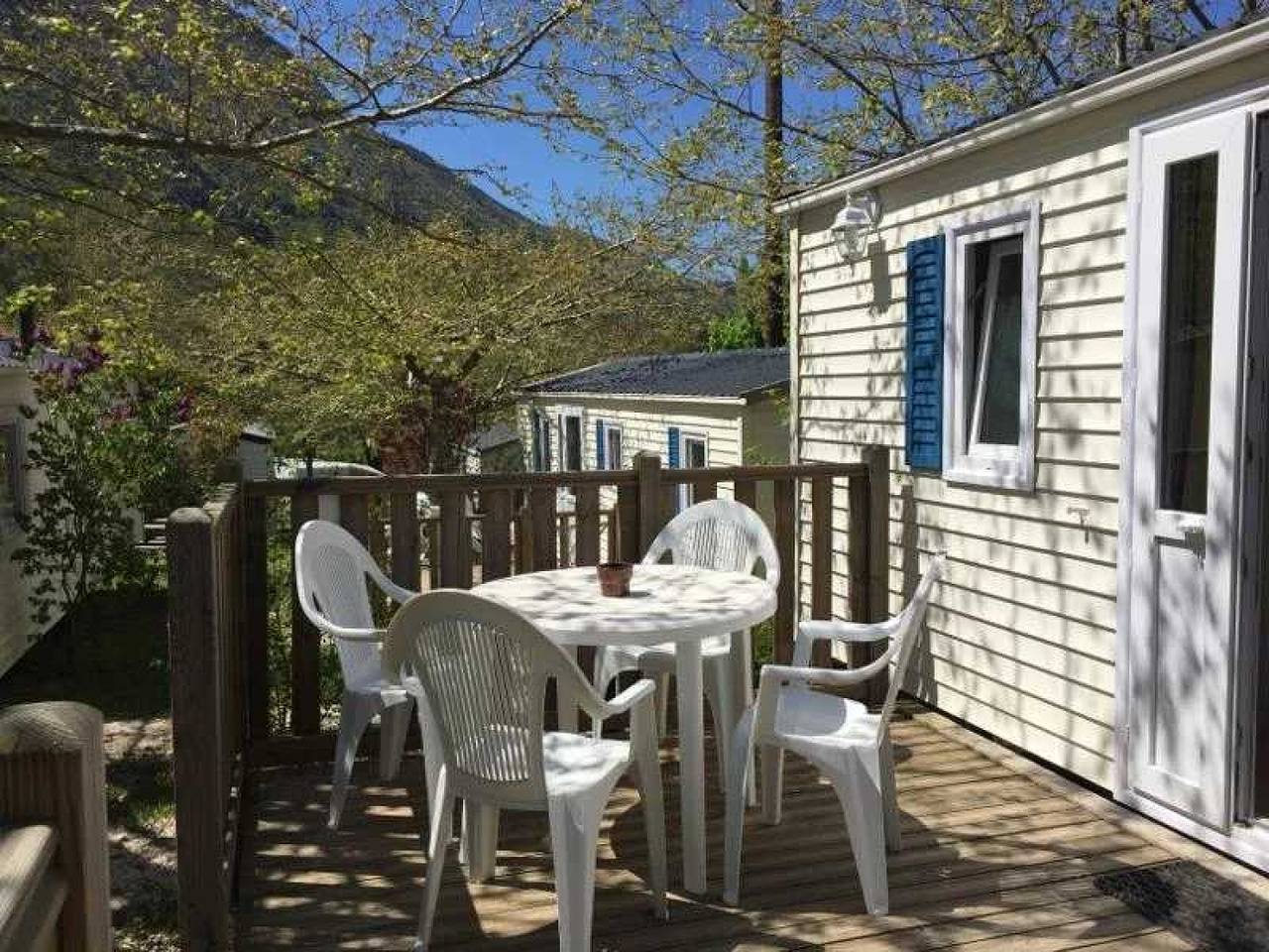 Camping 3 étoiles - ccbbbda in Castellane, Parc naturel régional du Verdon