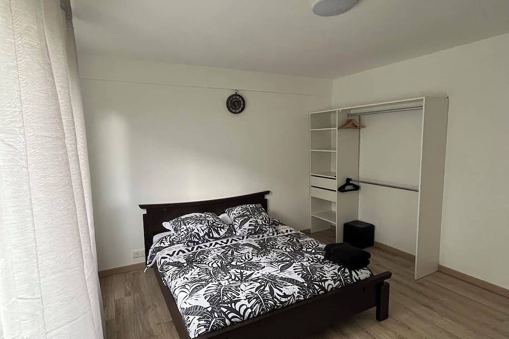 Entire apartment, Appartement Proche de la Citadelle in Saint-André-lez-Lille, Lille region