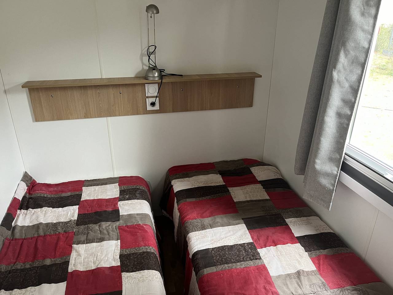 Bungalow Encantador en Puget-sur-Argens con Piscina Compartida in Puget-sur-Argens, Region de Draguignan