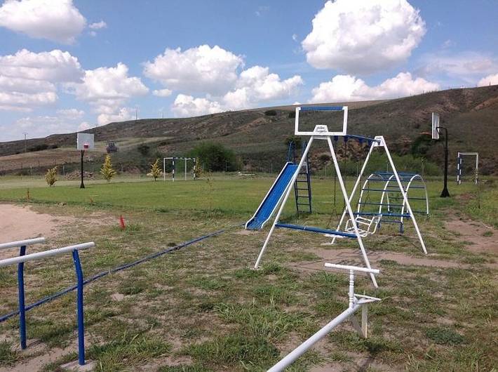 Casa rural para 26 personas, con Jacuzzi y Terraza además de Jardín y Piscina en Alaraz - 4