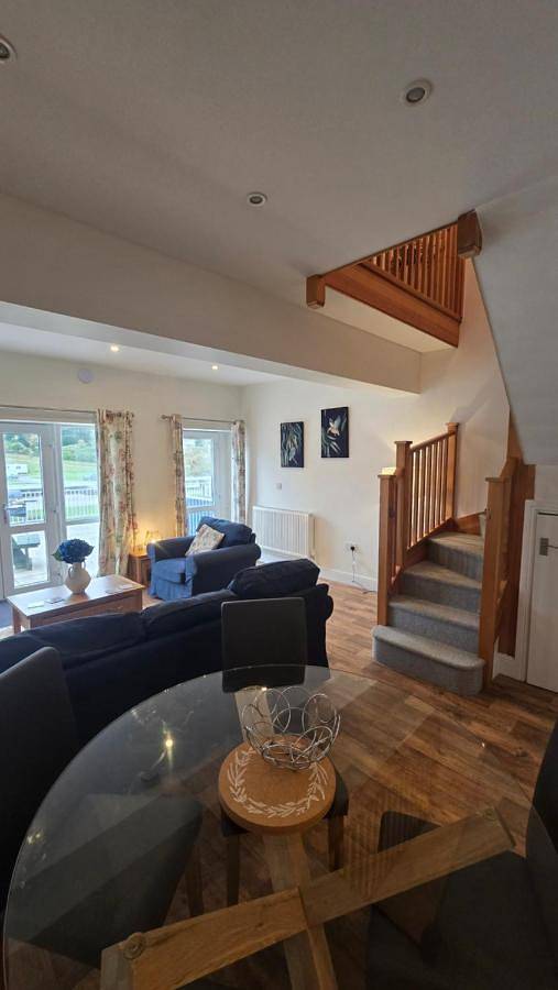 Entire apartment, Two-Bedroom Apartment in Polzeath, Pentire Point - Widemouth