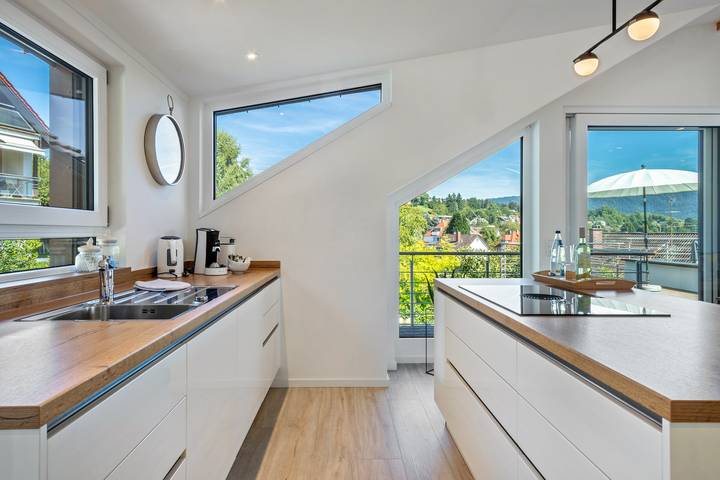 Apartamento entero, Apartamento 'Pfänderblick' con vistas a la montaña, terraza privada y Wi-Fi in Lindau, Suabia (Baviera)