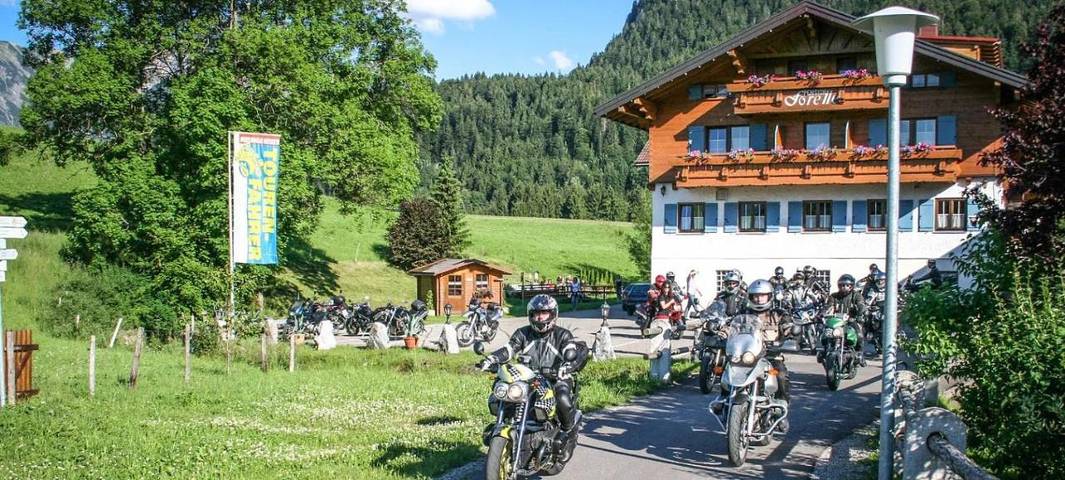 BnB für 2 Personen, mit Terrasse und Garten sowie Ausblick in Obermaiselstein