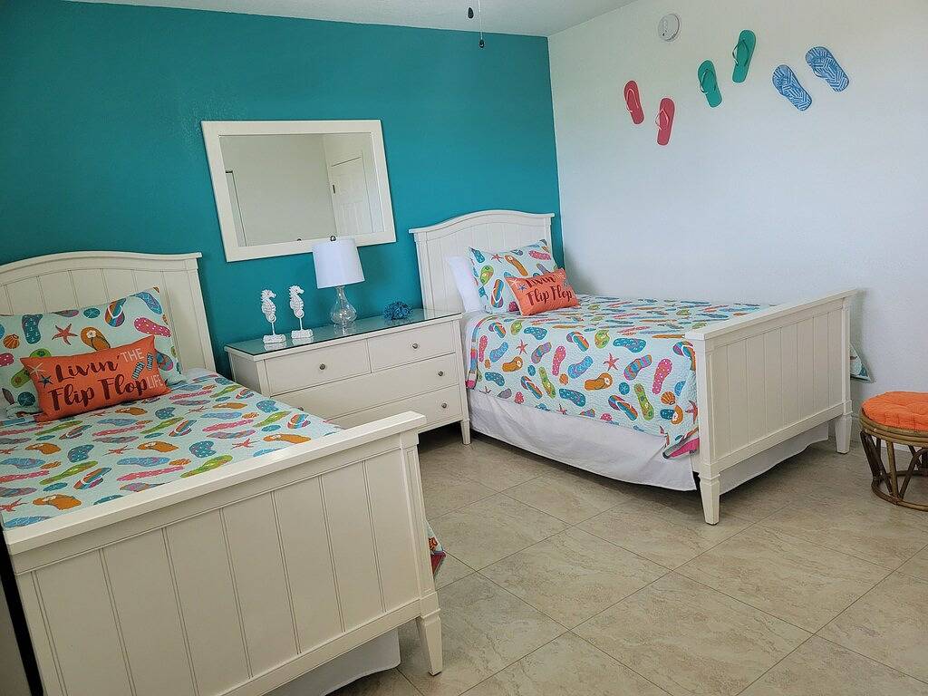 Ganze Wohnung, Ocean front with private beach and pool in Marathon, Monroe County