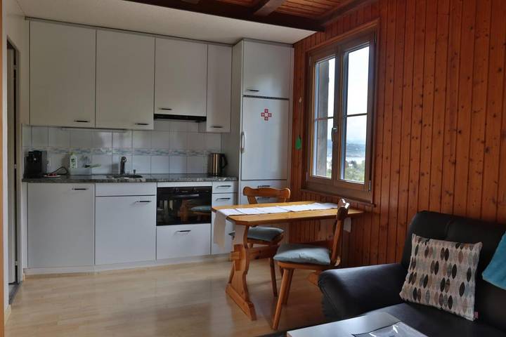 Gîte pour 2 personnes, avec vue et jardin, adapté aux familles à Morat - 2