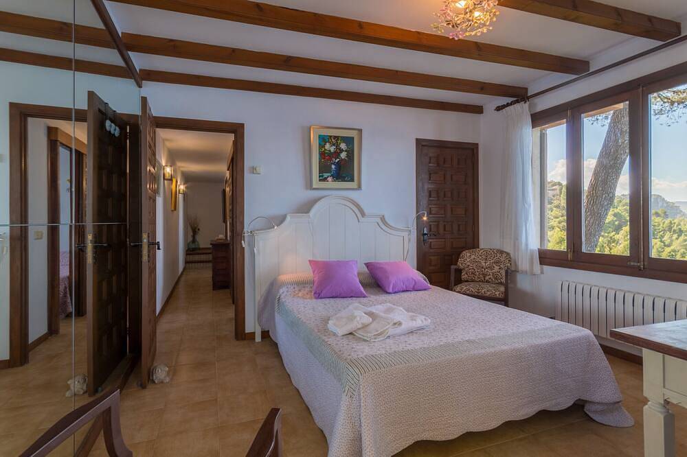 Finca for 4 people, in the nature reserve in the mountains, Valldemossa in Valldemossa, West Majorca