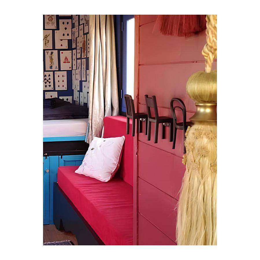 Family Bungalow in Beaulon, Allier