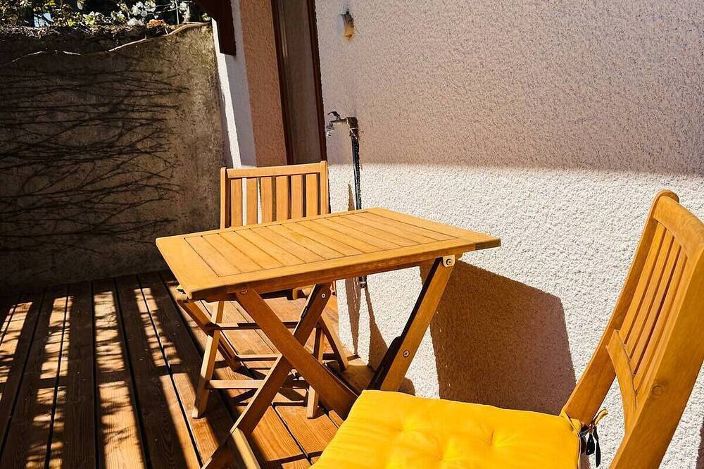 Cozy cottage in Saint Julien-en-Genevois with Wifi & Free Parking in Saint-Julien-en-Genevois, Región de Saint-Julien-en-Genevois