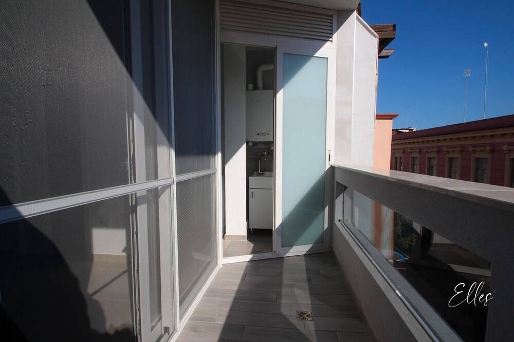 Cozy room in urban center with indoor parking in Barletta, Barletta-Andria-Trani