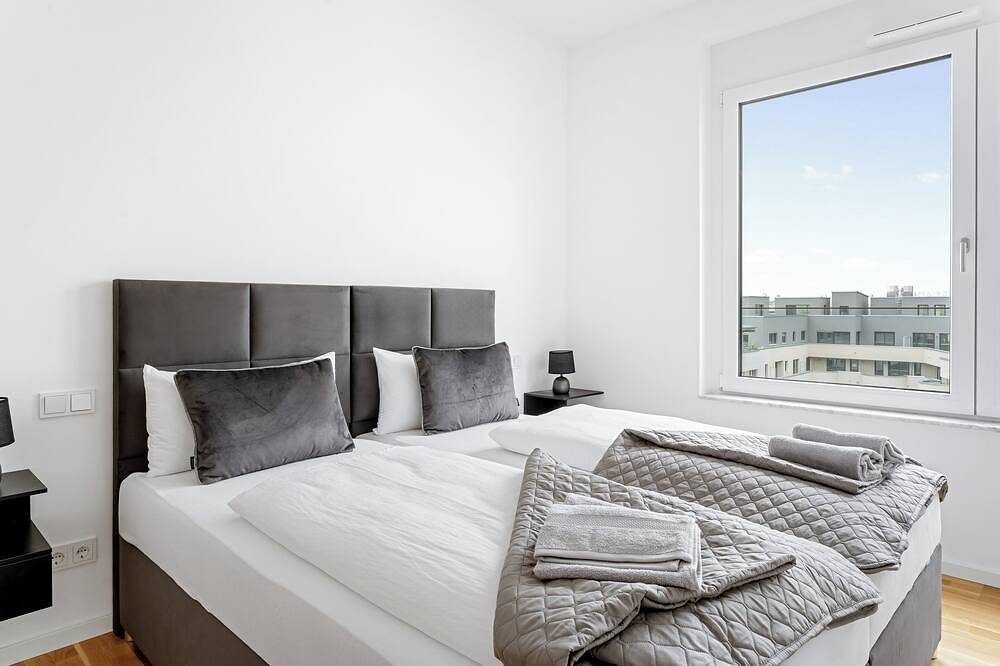 Ganze Wohnung, Fantastische 3-Zimmer-Wohnung Eames I Zentrum I Mercedes I Balkon I Parkplatz in Böblingen, Stuttgart Region