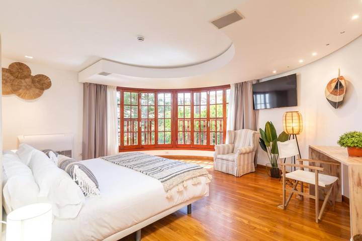 Chambre d’hôte pour 2 personnes, avec jardin ainsi que piscine et jacuzzi en Espagne - 3