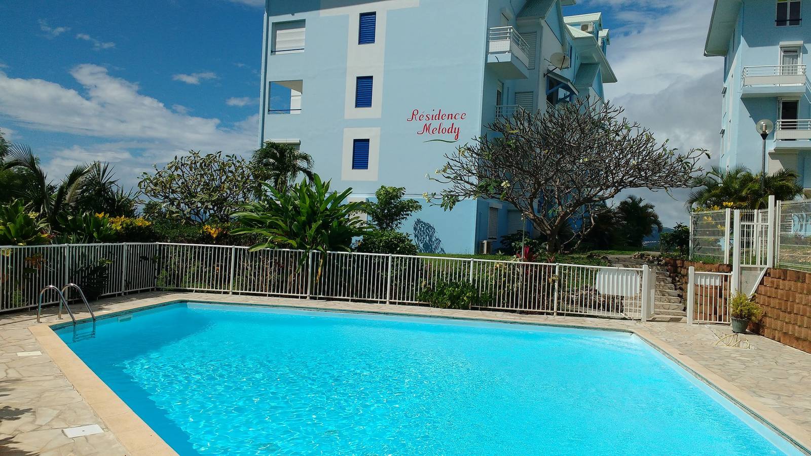 Apartamento entero, Apartamento moderno en Sainte-Anne 43 m² con vista al mar in Sainte-Anne, Martinica