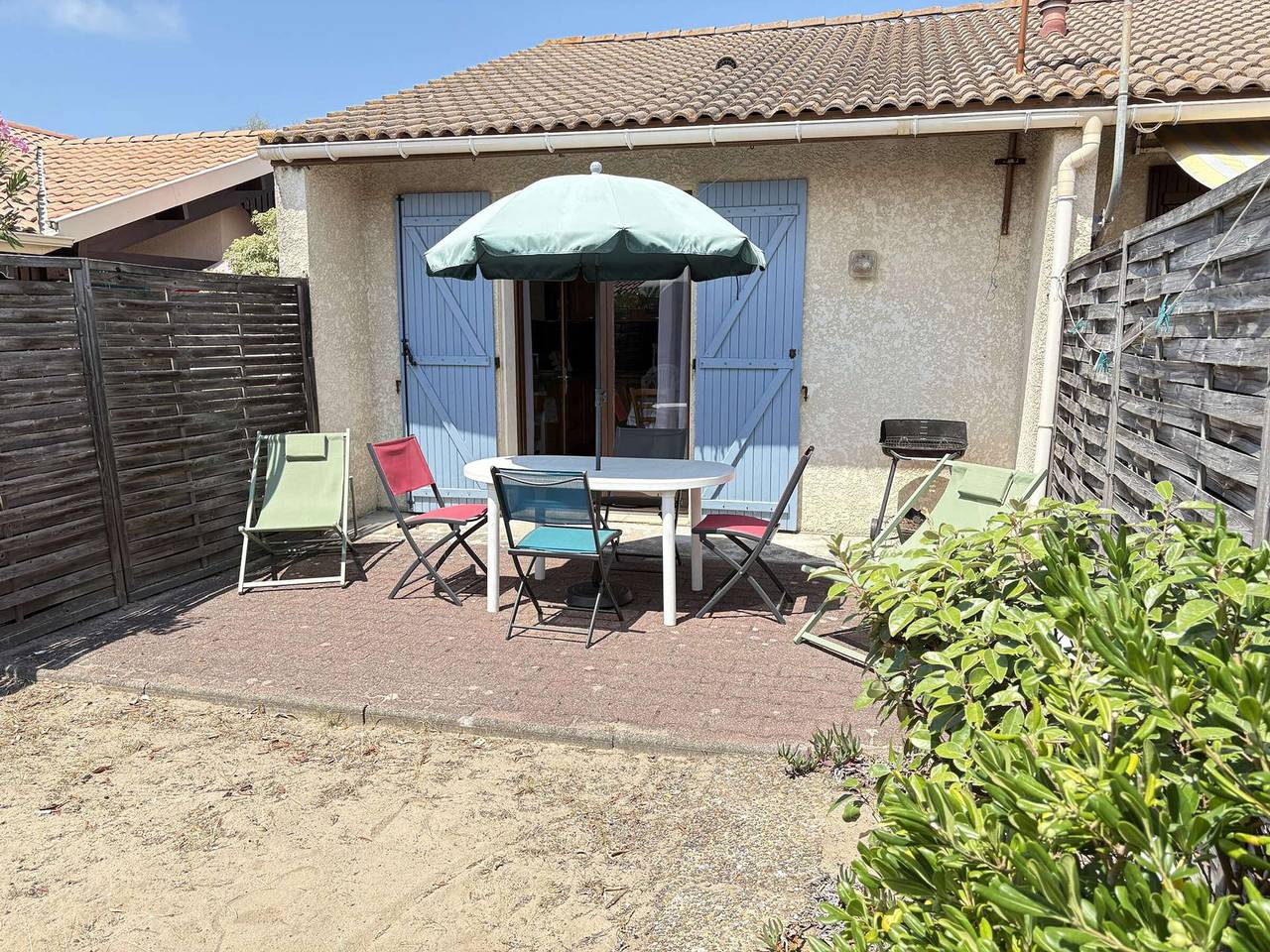 Charming terraced house in Biscarrosse Beach, close to the sea for family holidays in Biscarrosse Plage, Biscarrosse