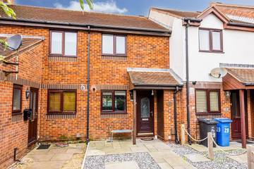 Holiday Home for 4 People in Poole, Poole Harbour, Photo 1