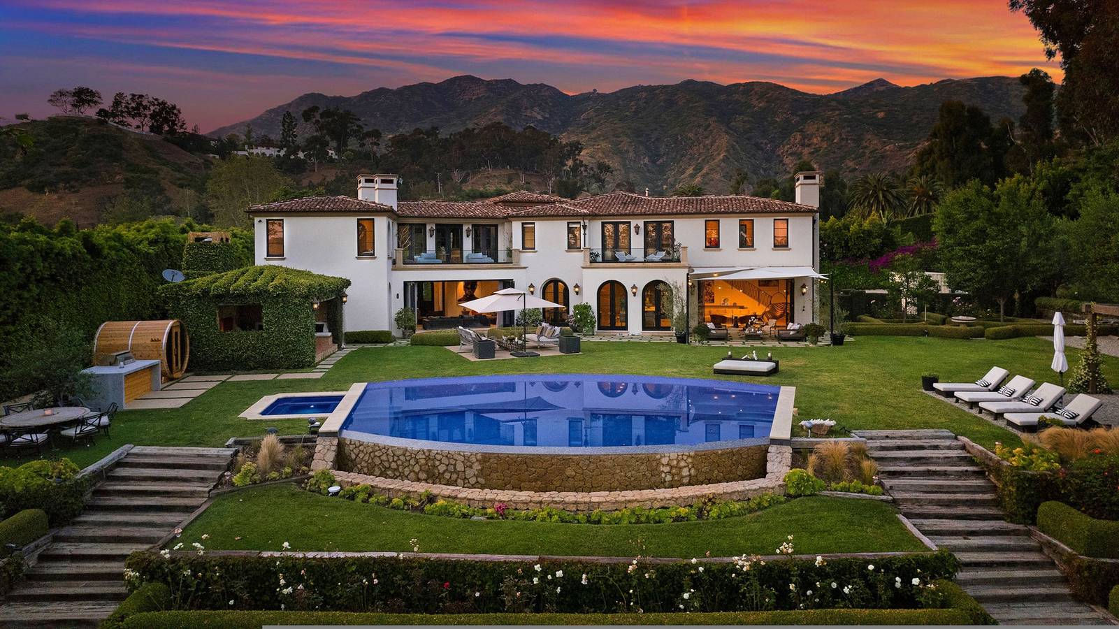 Villa Tuscan in Malibu in Malibu Beach, Malibú