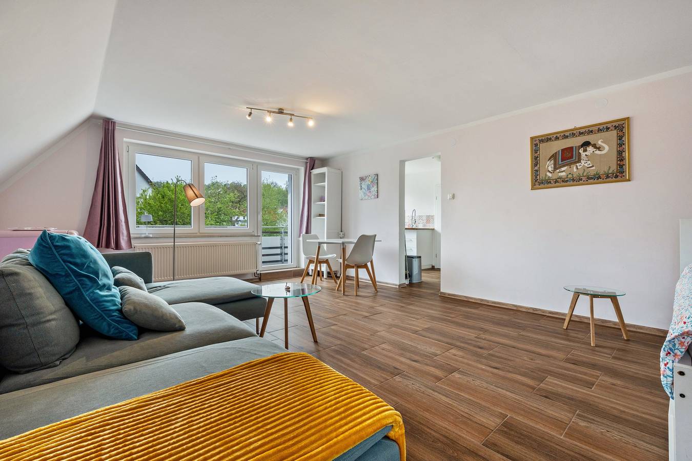 Ganzes Studio, Einzimmerapartment 'Ruhiges Apartment' mit Balkon und Wi-Fi in Horn-Bad Meinberg, Kreis Lippe