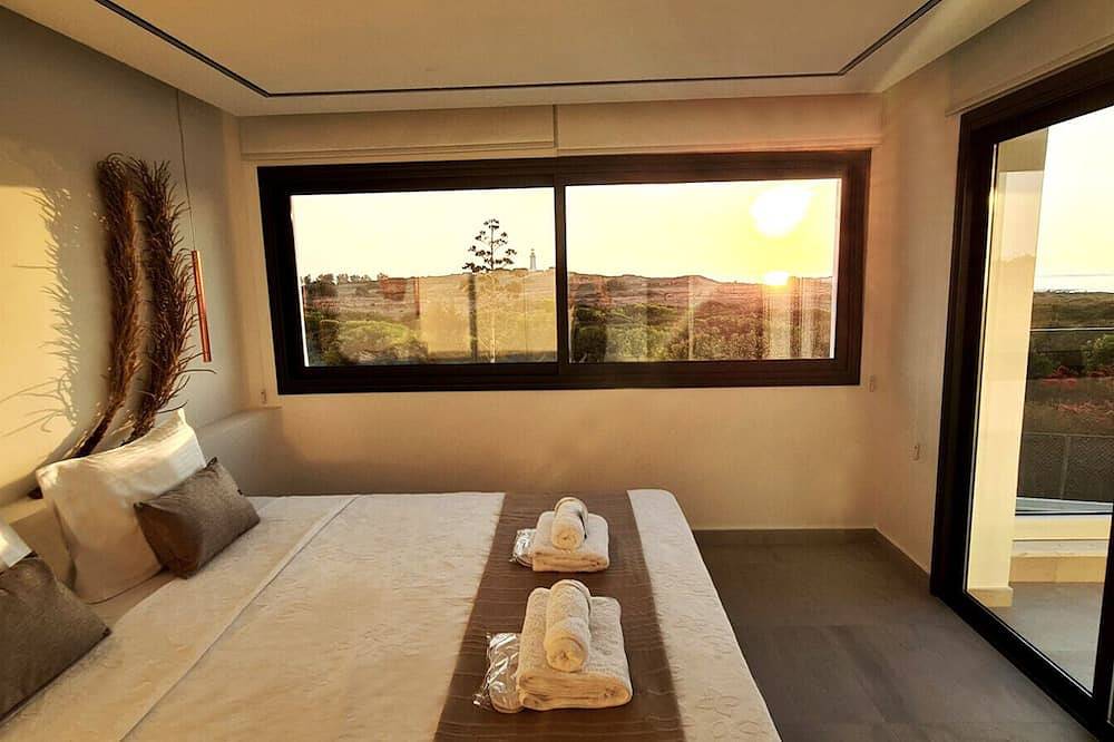 Phaedrus Living: Venus Seaview Lighthouse Villa in Paphos, South Cyprus
