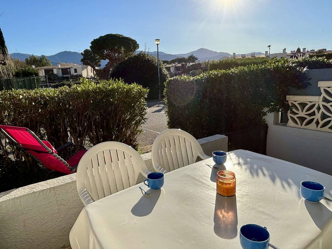 Entire apartment, Cozy Studio Cabine for 4 with Terrace, Bbq, Near Beach - Argelès-sur-Mer in La Côte Vermeille, Argelès-sur-Mer