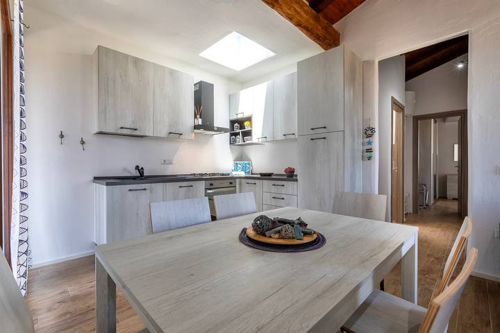 Villetta Wild Vista Mare 2: Holiday Home with Sea View, Terrace, and Air Conditioning in Stintino, Nurra