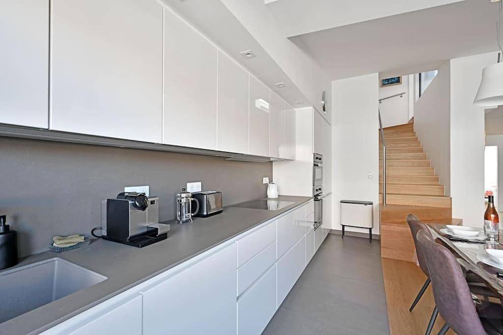Appartement entier, Two-Bedroom Apartment in Avignon, Vaucluse