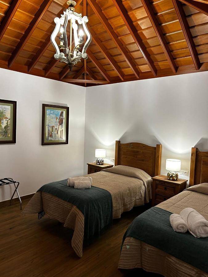 Chalet para 5 personas, con vistas además de jardín y piscina en La Palma - 3