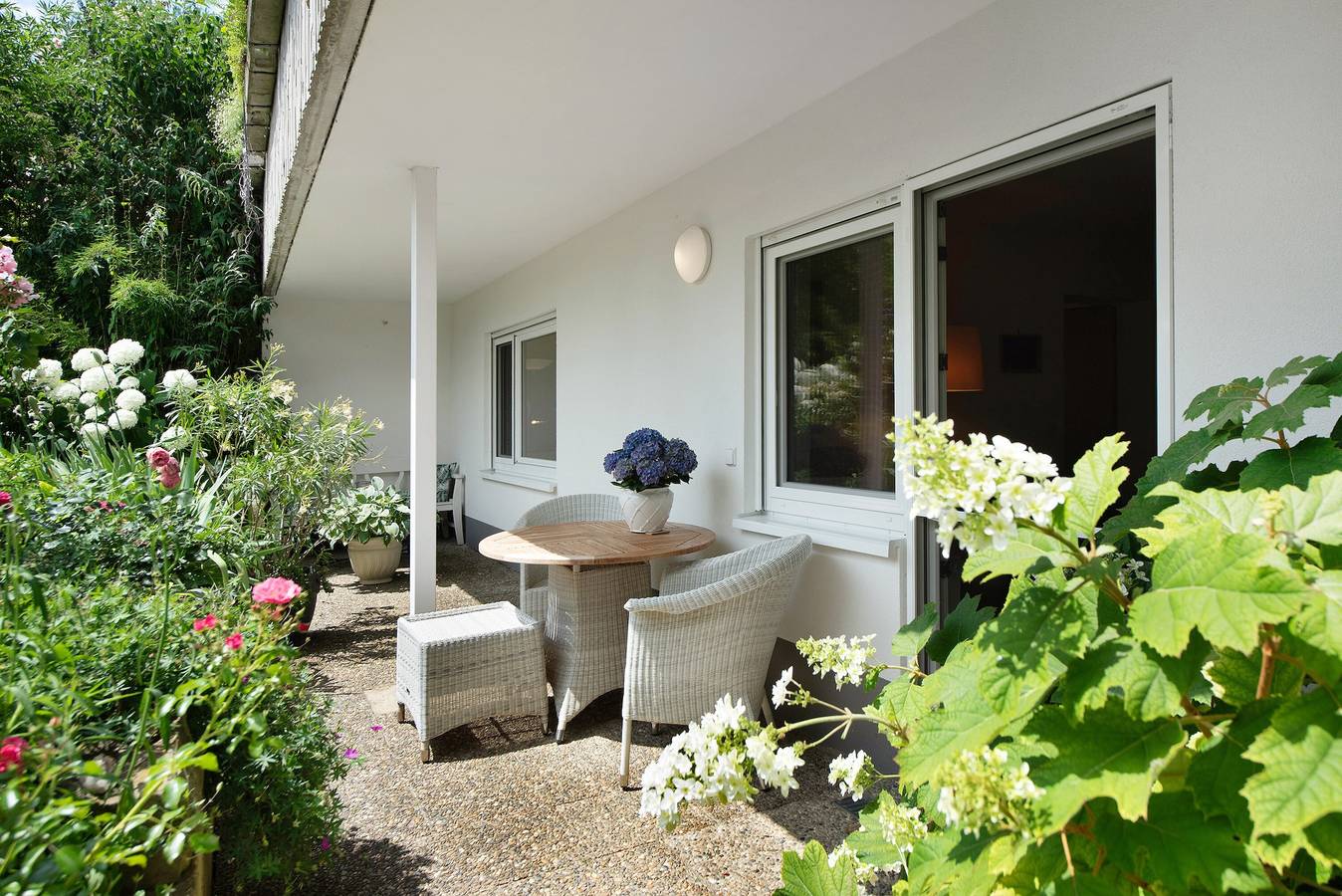 Ganze Wohnung, Apartment 'Secret Garden' mit privater Terrasse, Gemeinschaftsgarten und Wlan in Müllheim, Südschwarzwald