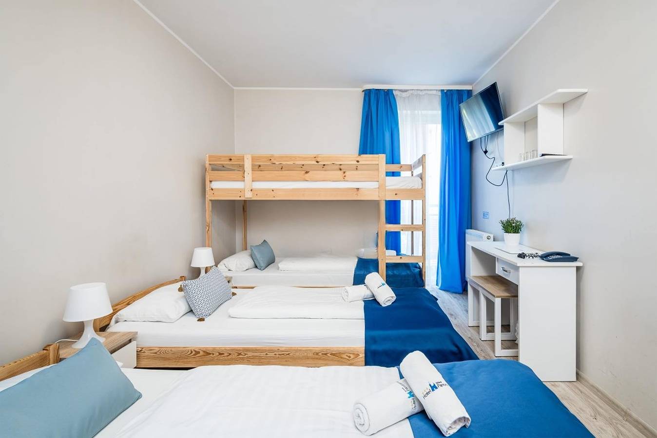 Nowa Panorama B&B Family Room with Free Wifi & Free Parking in Dębniki, Kraków