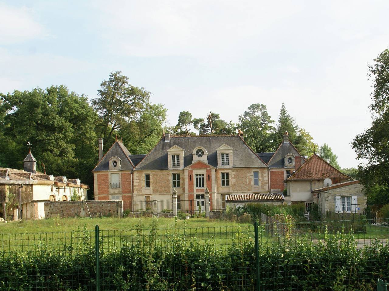 Ferienhaus in Nettancourt mit Pool in Nettancourt, Bar-le-Duc Region