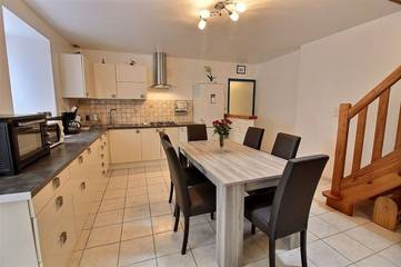 Gîte pour 5 personnes, avec jardin à Tréduder
