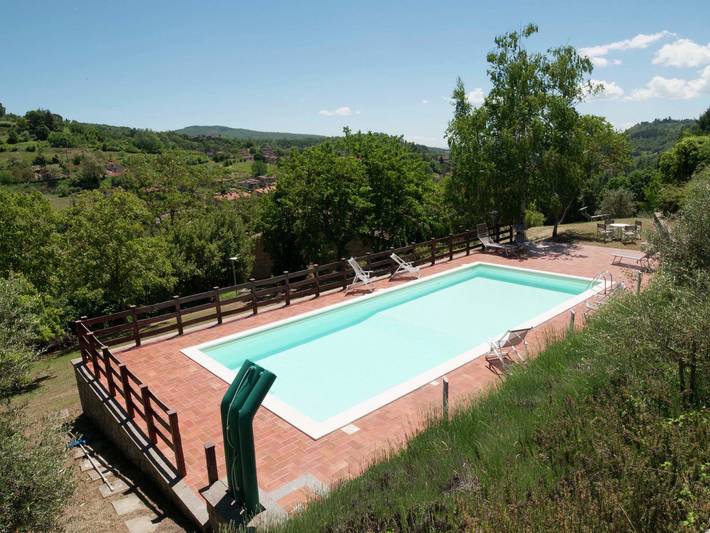 Lodge voor 14 personen, with Balkon and Terras as well as Tuin and Zwembad in Toscane