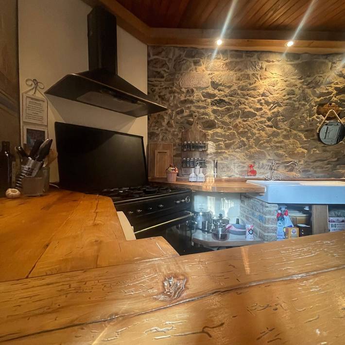 Gîte 'Chez Germaine Et Fred' avec piscine partagée, terrasse privée et Wi-Fi in Le Ségur, Région d'Albi