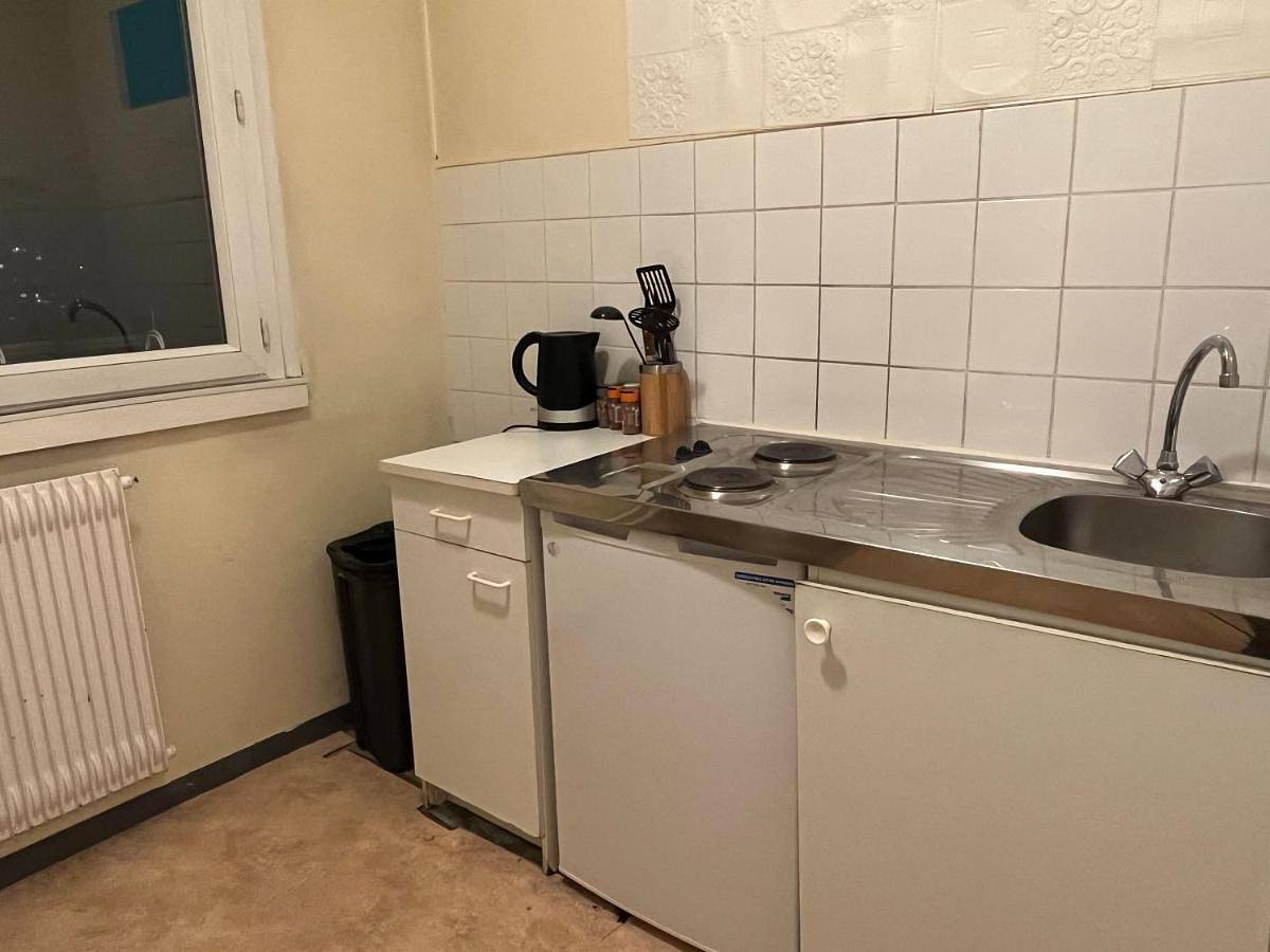 Appartement entier, One-Bedroom Apartment in Villeurbanne, Lyon et ses environs