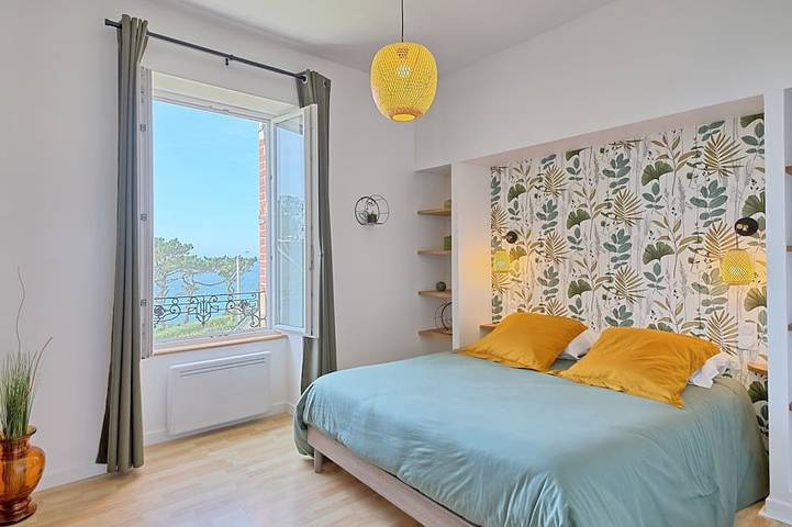 Location de vacances pour 8 personnes, avec balcon et jardin dans Plage du Royau - 2